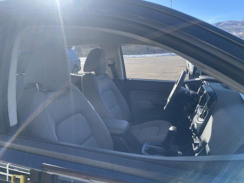 Used 2021 Chevrolet Colorado W/T w/ Custom Special Edition image 16