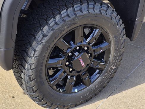 New 2026 GMC Sierra 3500 AT4 image 5