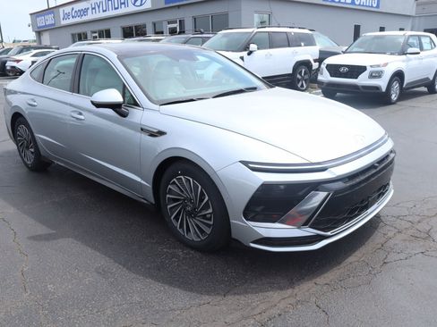 New 2026 Hyundai Sonata Limited FWD image 1