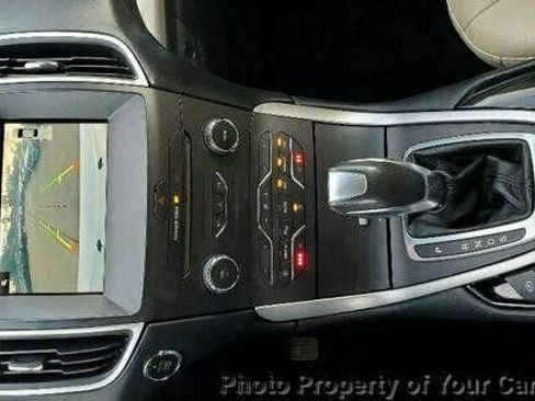 Used 2016 Ford Edge SEL w/ Equipment Group 201A FWD image 29