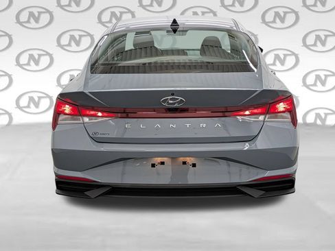 Used 2023 Hyundai Elantra SEL FWD image 16