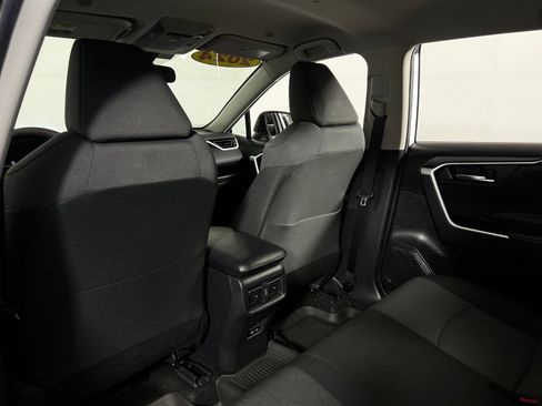 Certified 2024 Toyota RAV4 XLE FWD image 19