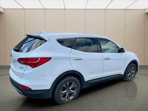 Used 2016 Hyundai Santa Fe Sport FWD image 16
