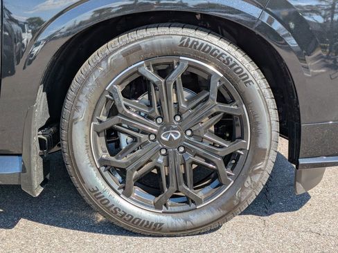 New 2026 INFINITI QX80 4WD w/ Sport Exterior Package image 10