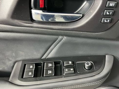 Used 2019 Subaru Outback 2.5i Limited w/ Popular Package #2 image 22