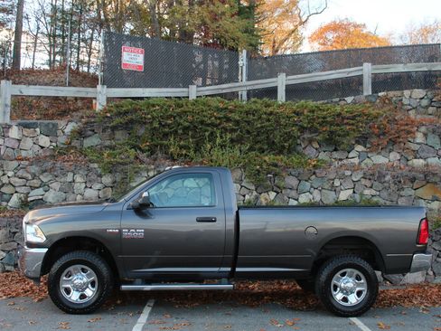 Used 2017 RAM 3500 Tradesman w/ Chrome Appearance Group image 6