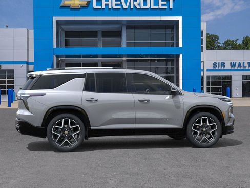 New 2026 Chevrolet Traverse High Country image 5