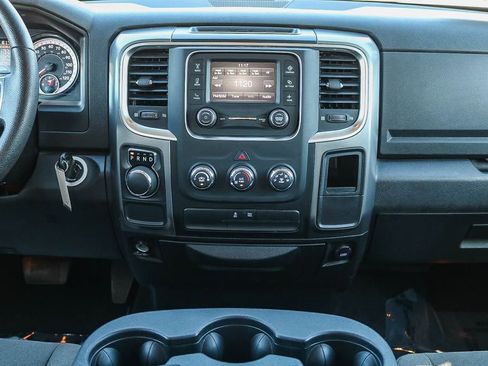 Used 2022 RAM 1500 Classic SLT image 14