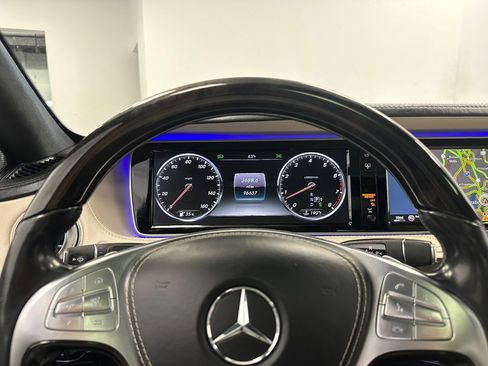 Used 2015 Mercedes-Benz S 550 4MATIC Sedan image 45