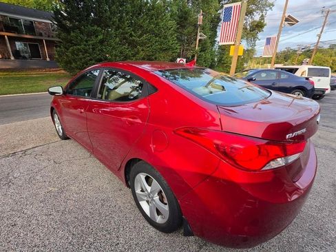 Used 2012 Hyundai Elantra GLS w/ Preferred Pkg 3 FWD image 9