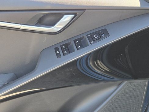 Used 2023 Kia Niro Wind FWD image 17