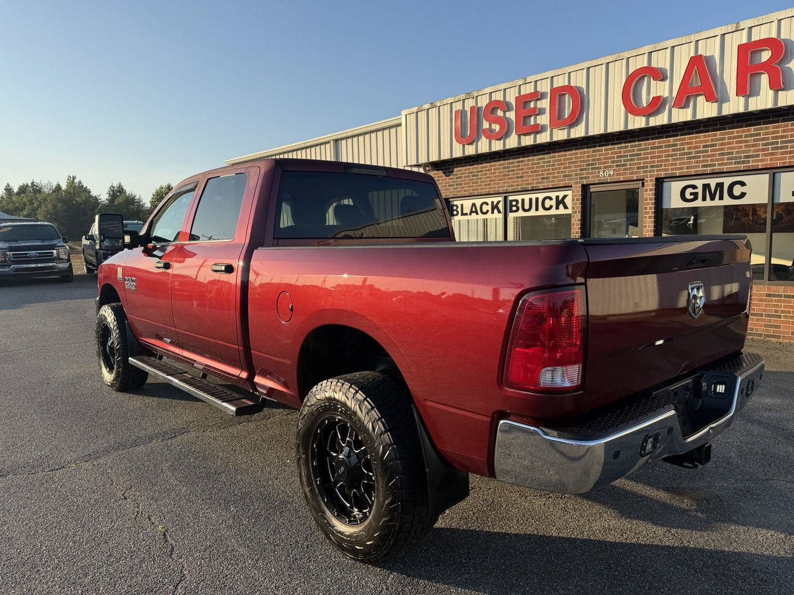 Used 2018 RAM 2500 Tradesman w/ Chrome Appearance Group AWD/4WD image 17