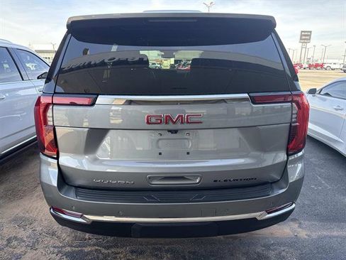 Used 2025 GMC Yukon Elevation image 5