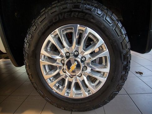 Used 2021 Chevrolet Silverado 2500 High Country w/ Z71 Off-Road Package image 27