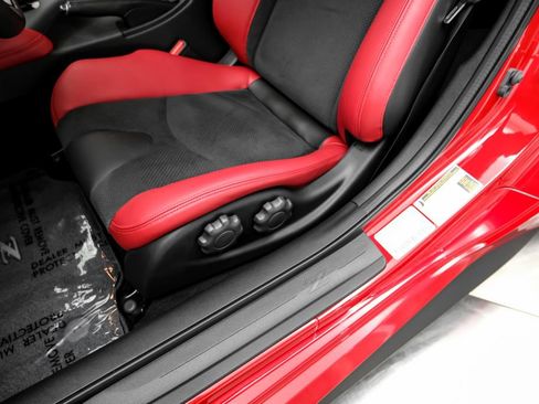 Used 2026 Nissan Z Performance w/ Floor Mat Package RWD image 33
