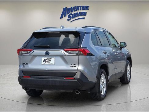 Used 2021 Toyota RAV4 XLE w/ Convenience Package AWD/4WD image 6