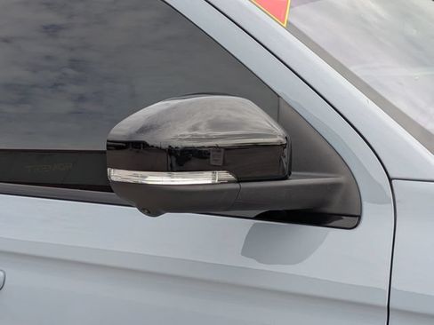 Used 2025 Ford Expedition Tremor AWD/4WD image 12