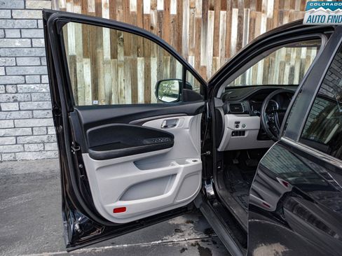 Used 2017 Honda Pilot EX-L image 10