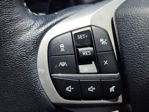 Used 2021 Ford Explorer XLT w/ Equipment Group 202A AWD/4WD image 28