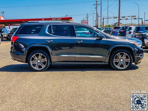 Used 2017 GMC Acadia Denali w/ Technology Package image 8