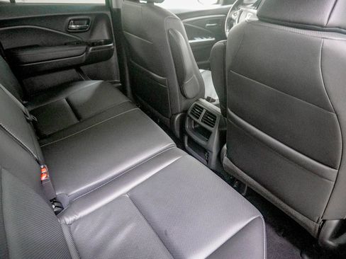 Used 2023 Honda Ridgeline RTL-E image 34