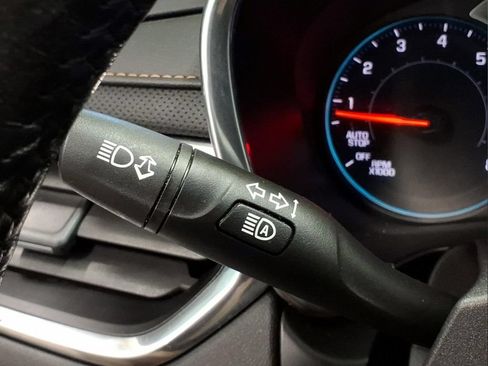 Used 2020 Chevrolet Equinox Premier AWD/4WD image 16