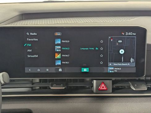 New 2026 Kia Carnival EX FWD image 18