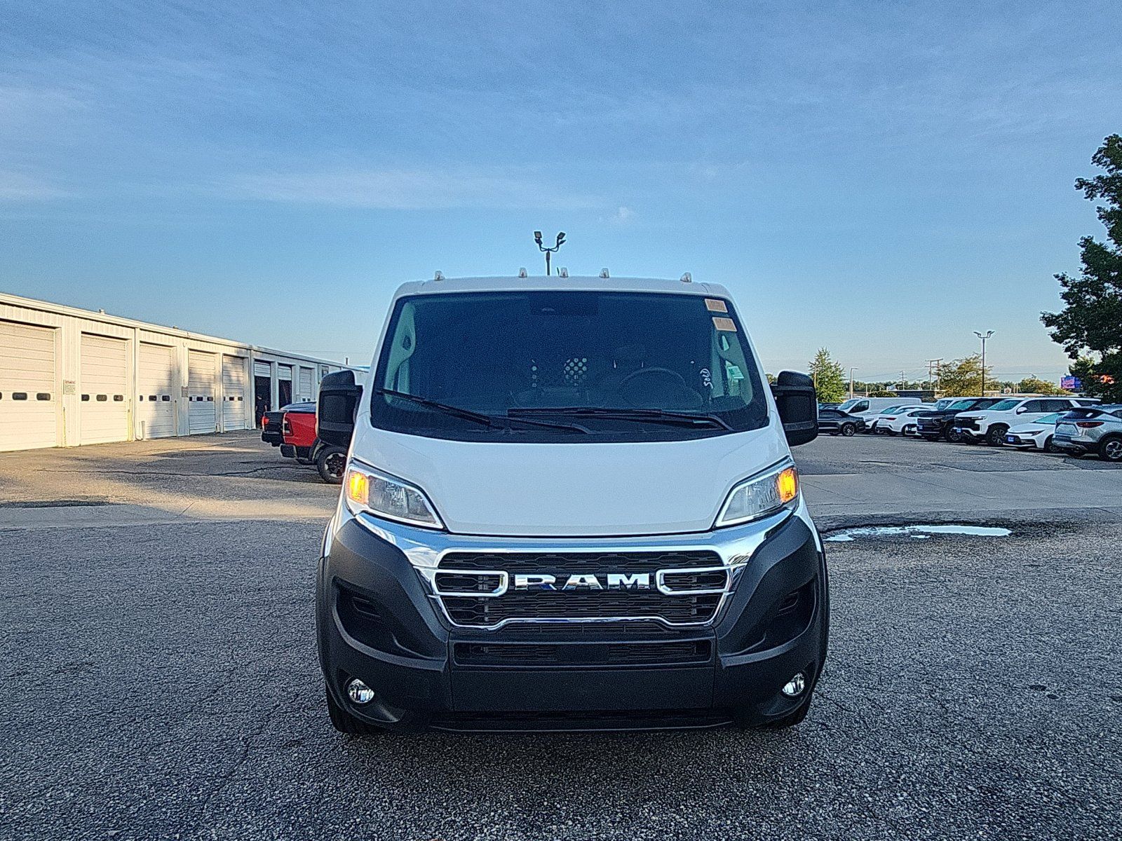 Used 2025 RAM ProMaster 2500 w/ U-Haul Equipment Group FWD image 8