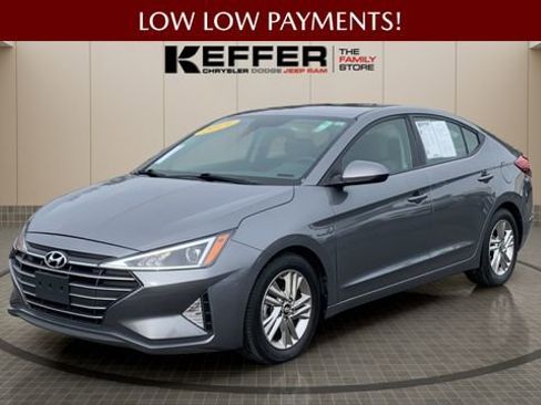 Used 2019 Hyundai Elantra SEL image 1