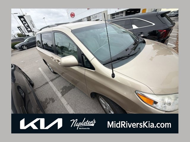 Used 2013 Toyota Sienna LE FWD image 1