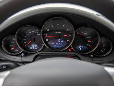 Used 2006 Porsche 911 Carrera 4 image 31