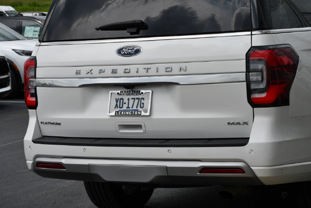 Used 2024 Ford Expedition Max Platinum AWD/4WD image 30