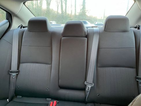 Used 2025 Nissan Altima 2.5 SV image 37