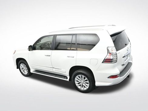 Used 2017 Lexus GX 460 Premium w/ Premium Package AWD/4WD image 28