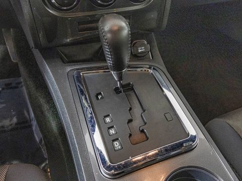 Used 2014 Dodge Challenger SXT image 25