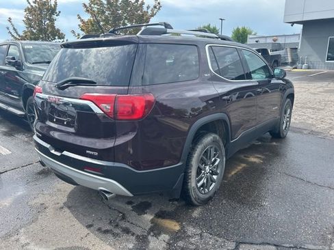 Used 2017 GMC Acadia SLT AWD/4WD image 4