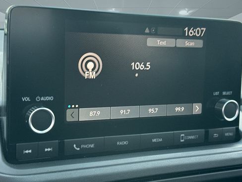 Certified 2025 Honda Accord SE image 20