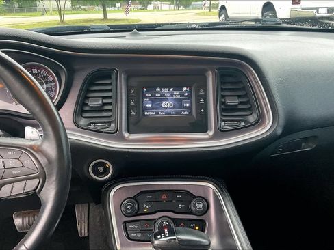 Used 2015 Dodge Challenger R/T w/ Quick Order Package 28B R/T RWD image 6