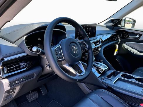 Certified 2026 Acura MDX FWD w/ Technology Package image 8