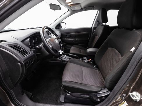 Used 2017 Mitsubishi Outlander Sport ES image 4