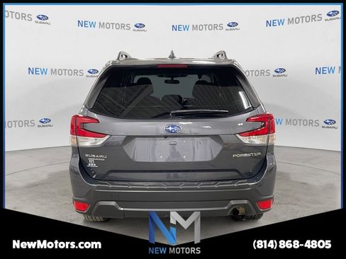 Used 2022 Subaru Forester Premium image 4