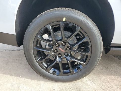 New 2026 GMC Yukon XL Denali w/ Sun & Power Step Package image 6