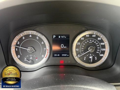 Used 2022 Hyundai Venue SEL w/ Cargo Package image 12