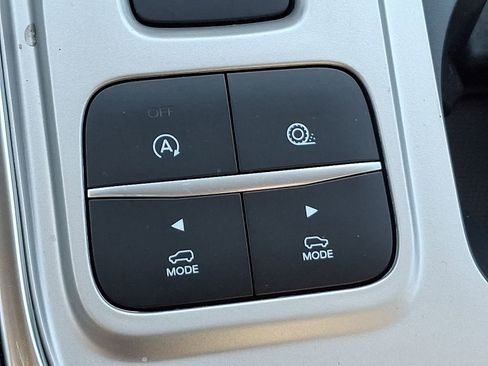 Used 2023 Ford Explorer XLT w/ Equipment Group 202A image 27