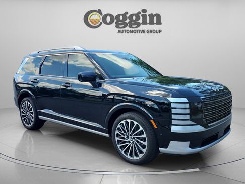 Certified 2026 Hyundai Palisade Calligraphy FWD image 6