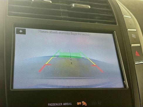 Used 2017 Lincoln MKC Select w/ Select Plus Package image 16