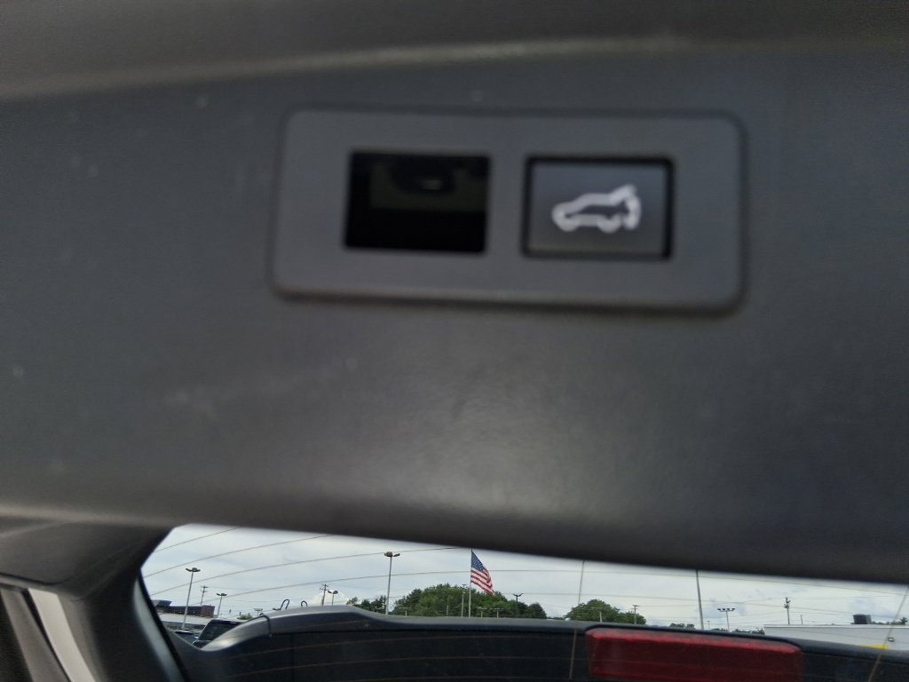 Used 2020 Subaru Outback Premium AWD/4WD image 31