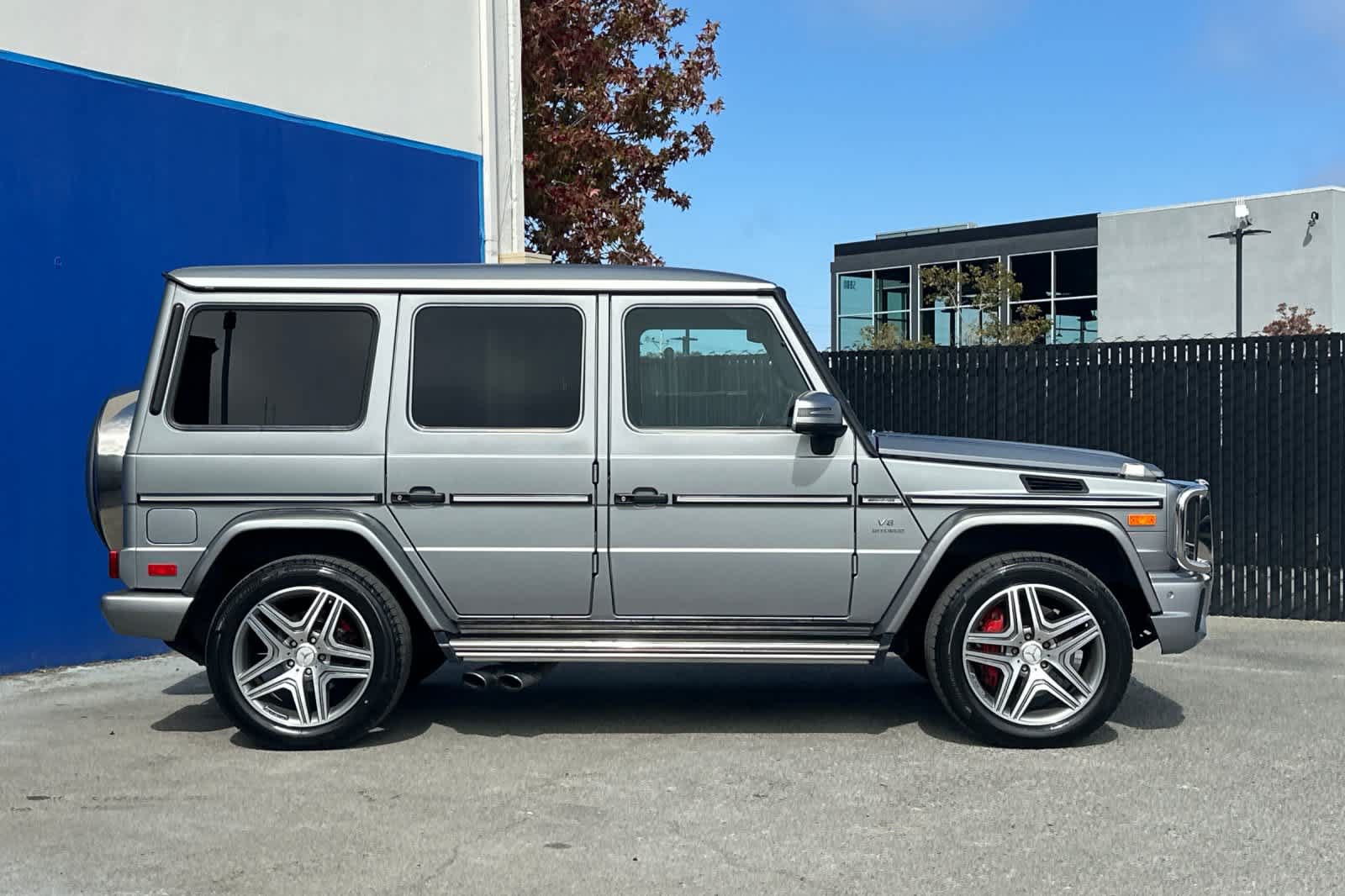 Used 2017 Mercedes-Benz G 63 AMG 4MATIC image 2