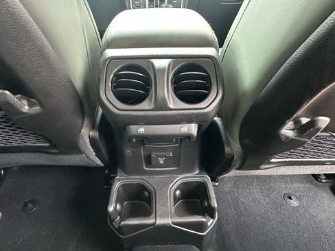 Used 2025 Jeep Gladiator Mojave image 33