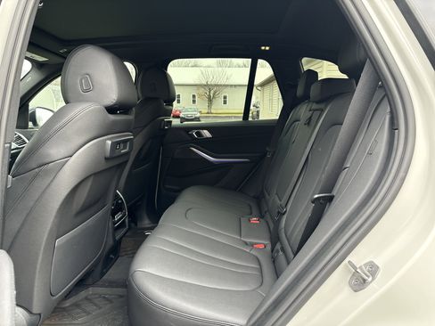 Used 2022 BMW X5 xDrive40i image 14